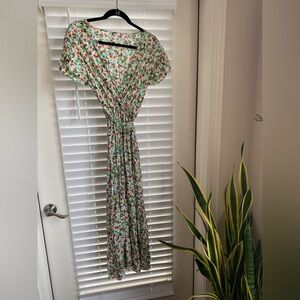 Green and White Tie Front Maxi Dress with Flutter Sleeves